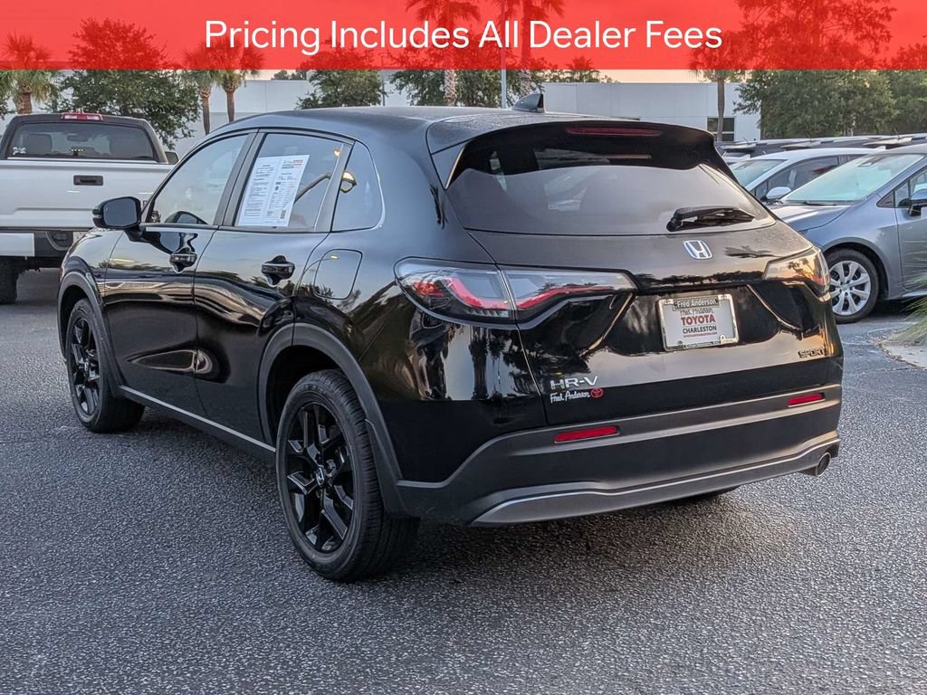 Used 2025 Honda HR-V Sport image 6