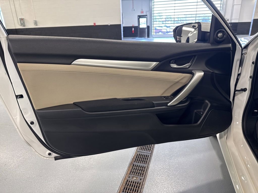Used 2019 Honda Civic EX image 14