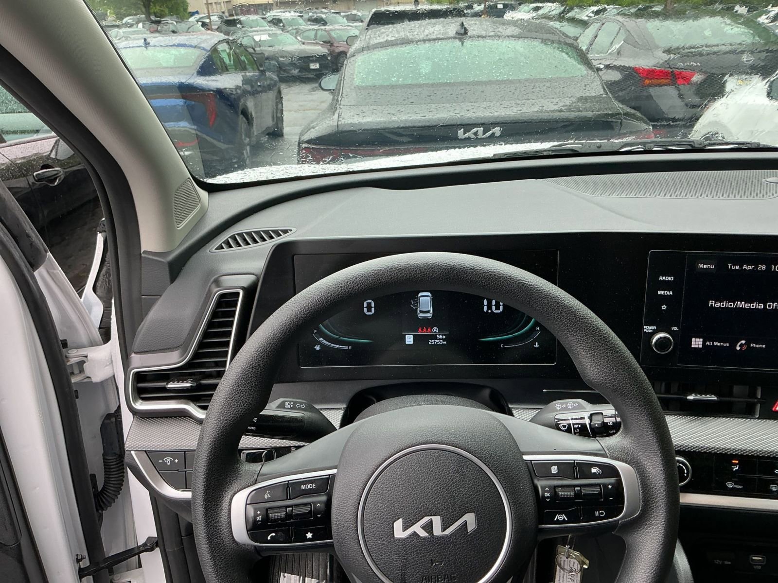 Used 2025 Kia Sportage LX AWD/4WD image 29