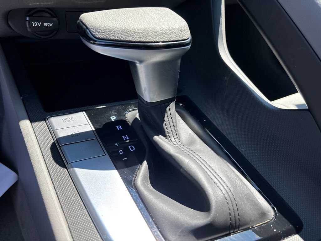 Certified 2024 Hyundai Elantra SEL FWD image 26