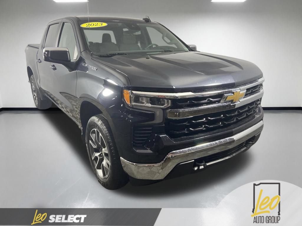 Used 2023 Chevrolet Silverado 1500 LT AWD/4WD image 9