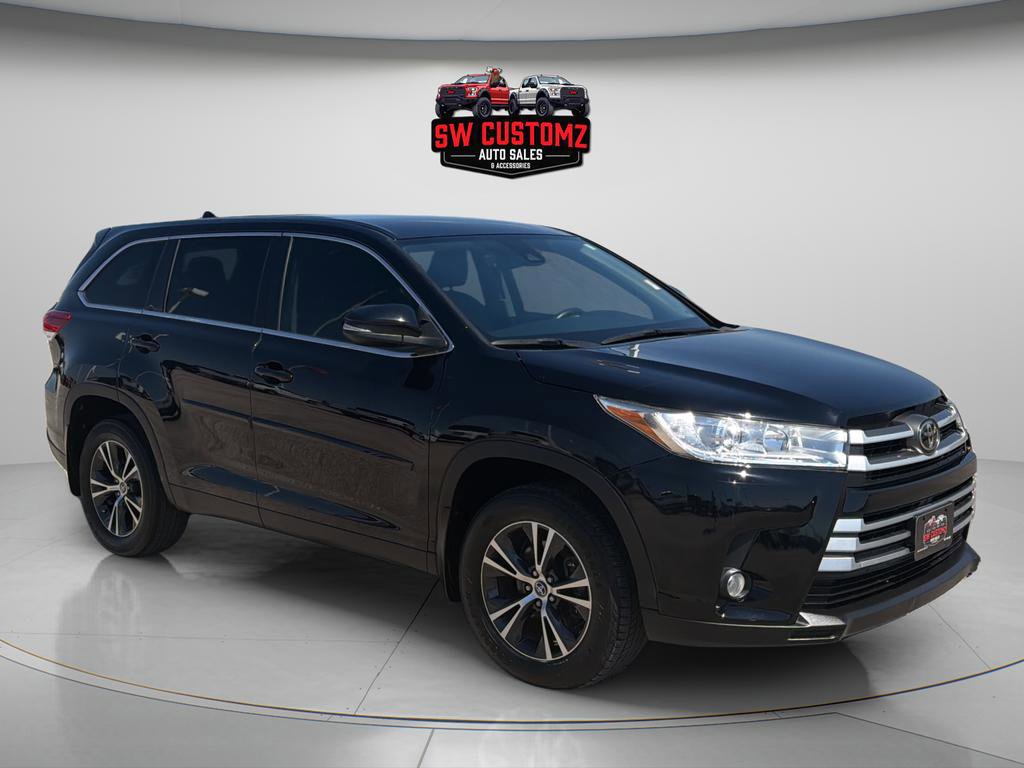 Used 2019 Toyota Highlander Plus image 1