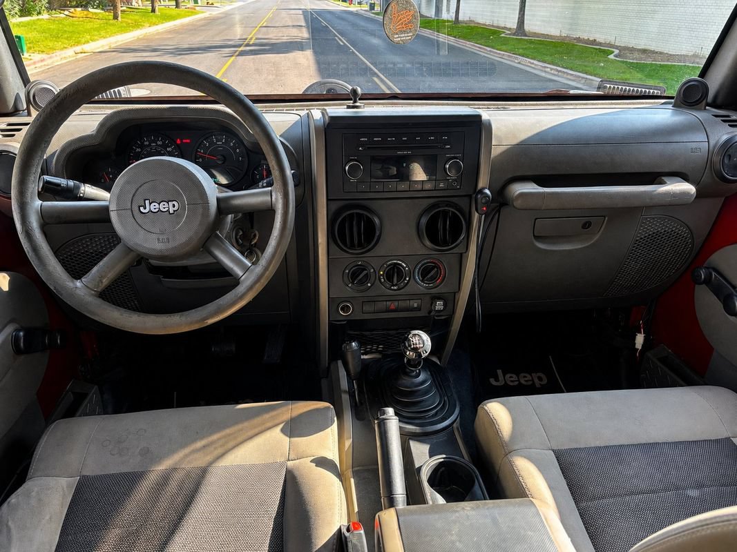 Used 2009 Jeep Wrangler Unlimited X AWD/4WD image 12