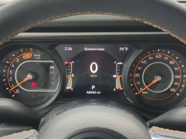 Certified 2024 Jeep Wrangler Unlimited Sahara w/ Technology Group AWD/4WD image 32