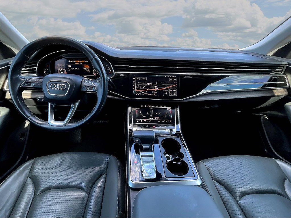 Used 2019 Audi Q8 Prestige w/ Adaptive Chassis Package AWD/4WD image 7