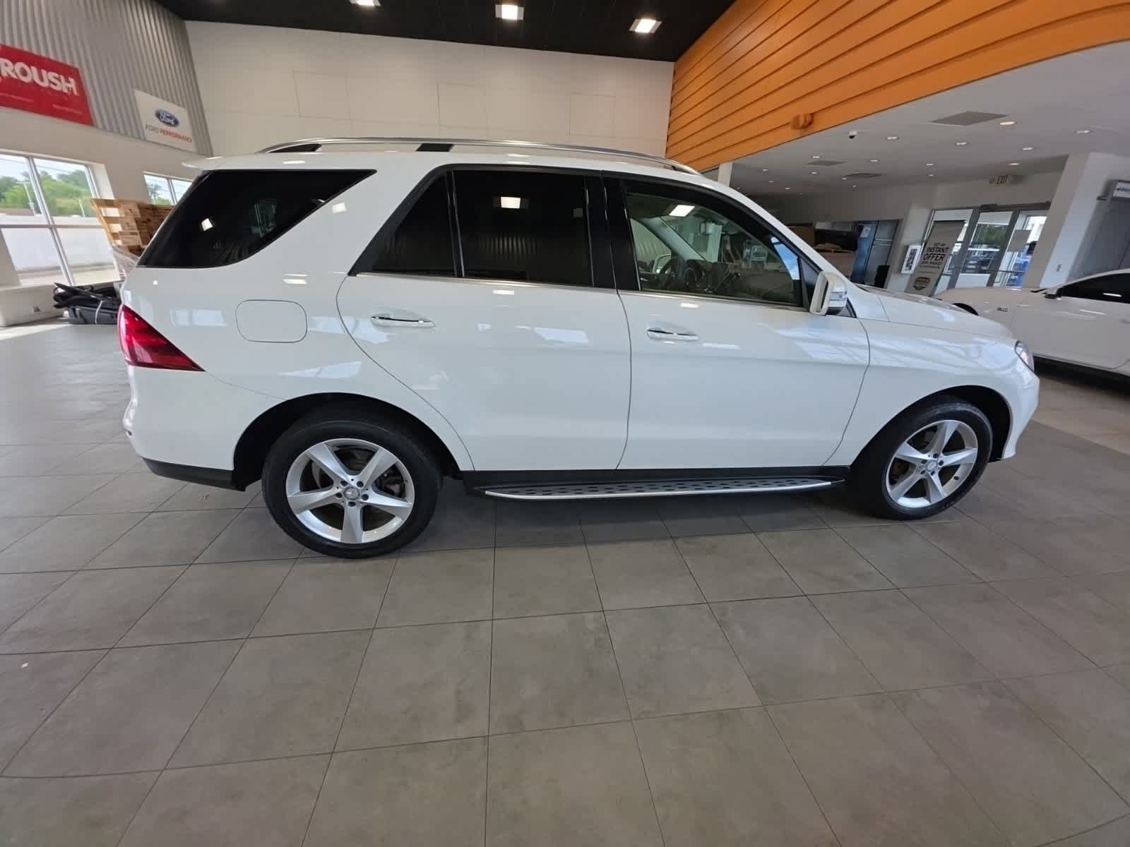 Used 2016 Mercedes-Benz GLE 350 4MATIC image 7