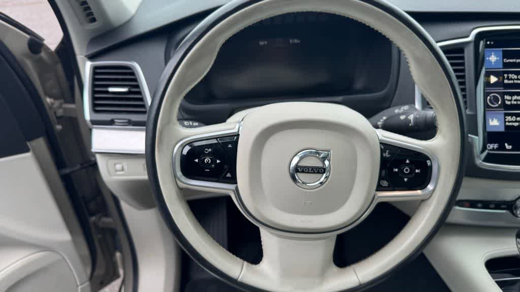Used 2016 Volvo XC90 T5 Momentum AWD/4WD image 17