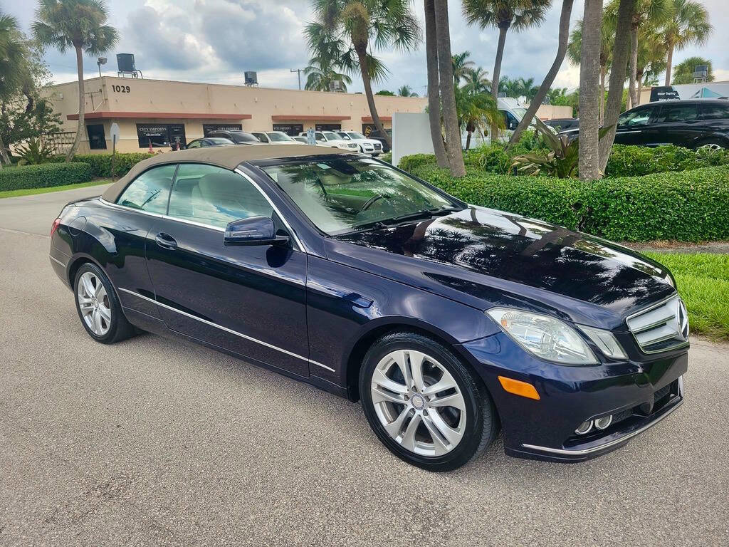 Used 2011 Mercedes-Benz E 350 Cabriolet image 4