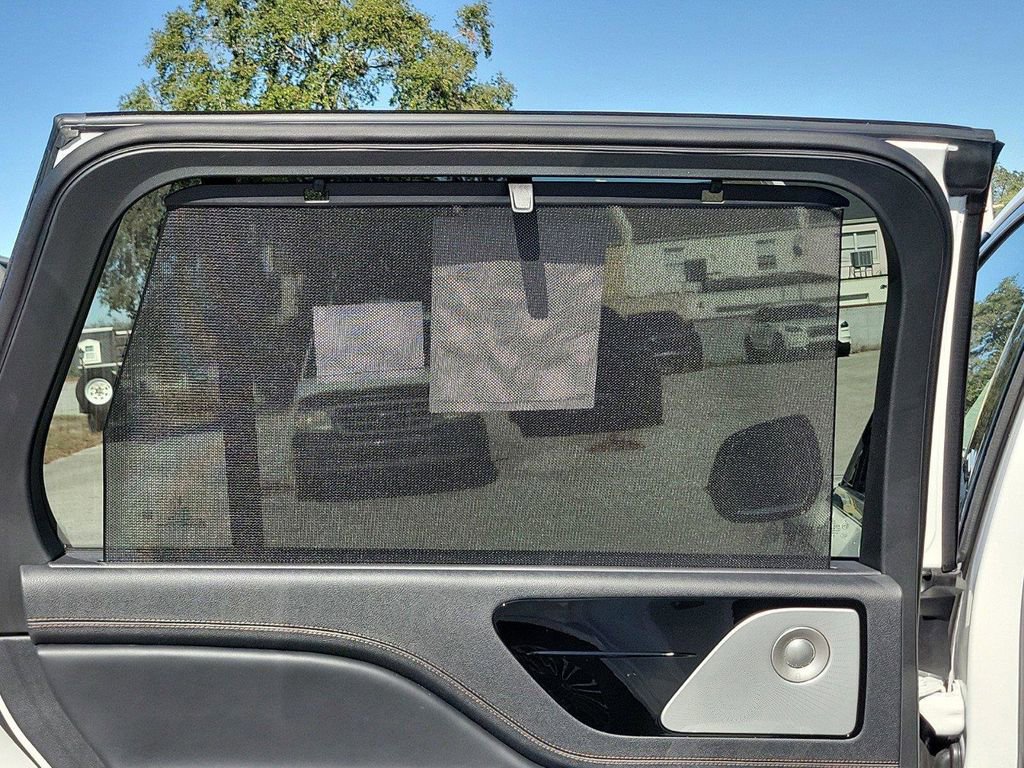 New 2025 Lincoln Aviator Black Label image 12