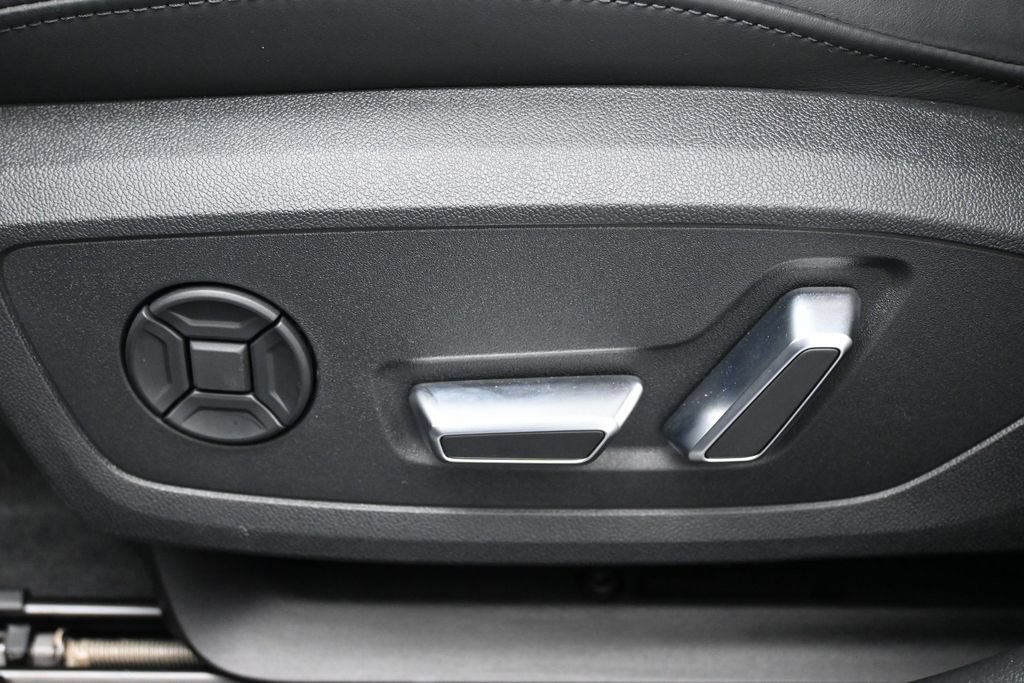 Used 2026 Audi RS 6 performance AWD/4WD image 9