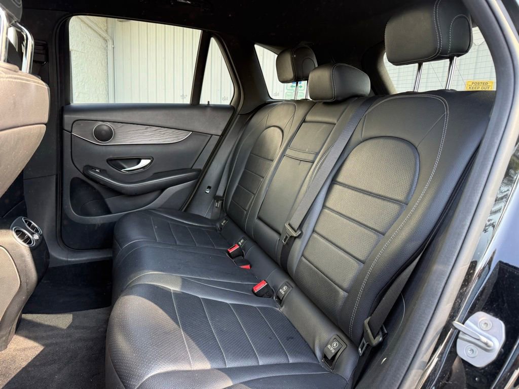 Used 2018 Mercedes-Benz GLC 300 image 12