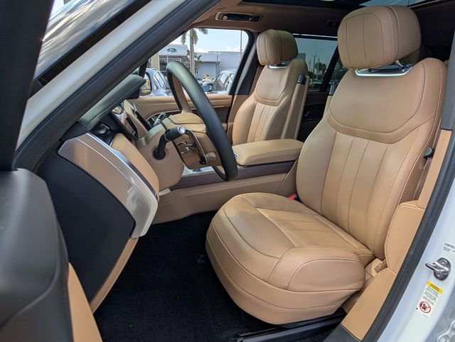 Used 2024 Land Rover Range Rover SE image 7