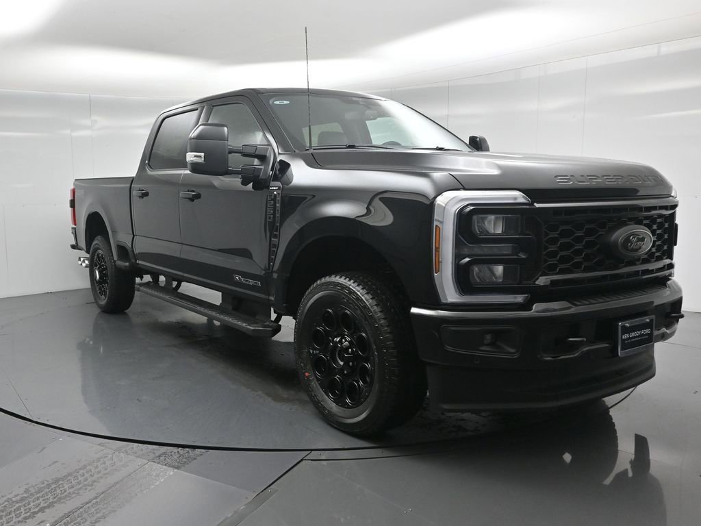 New 2026 Ford F250 Lariat w/ Black Appearance Package image 54