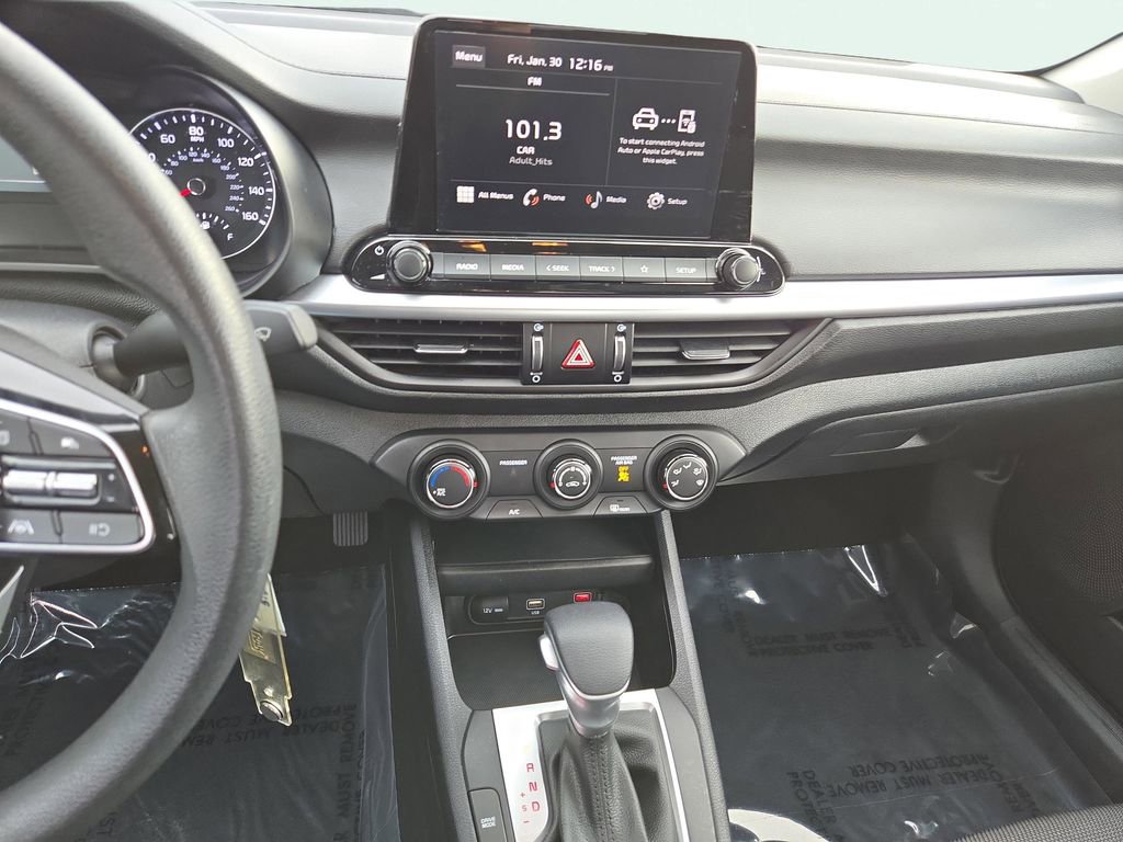 Certified 2024 Kia Forte LXS image 25