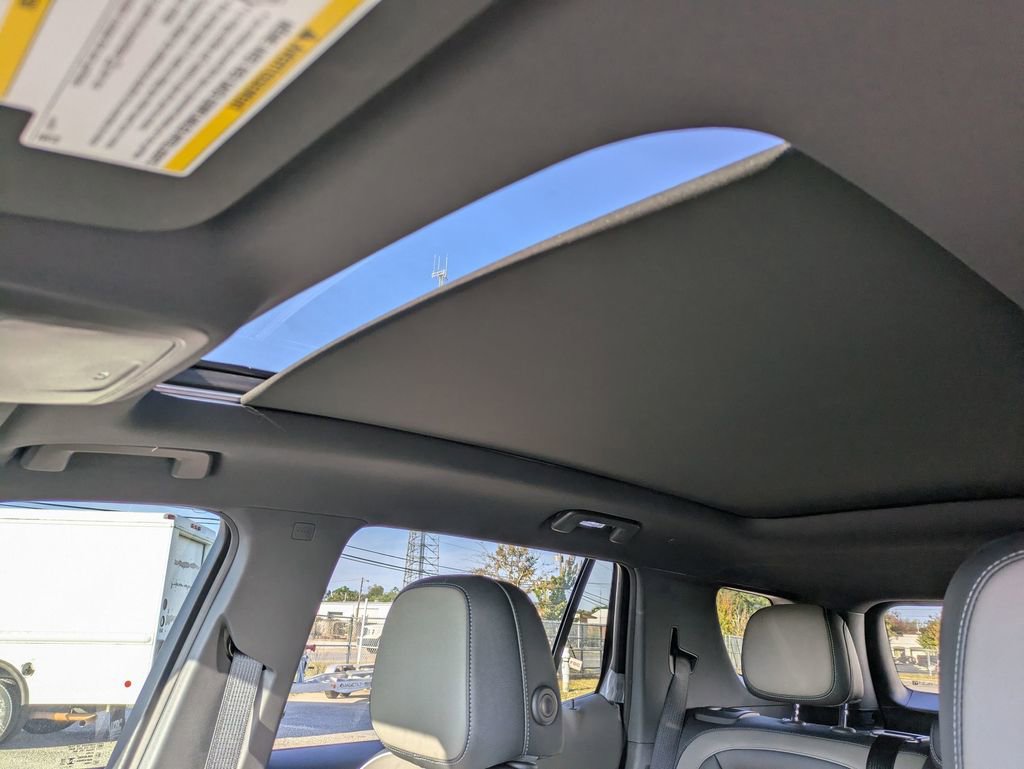 New 2026 Chevrolet Equinox LT image 17