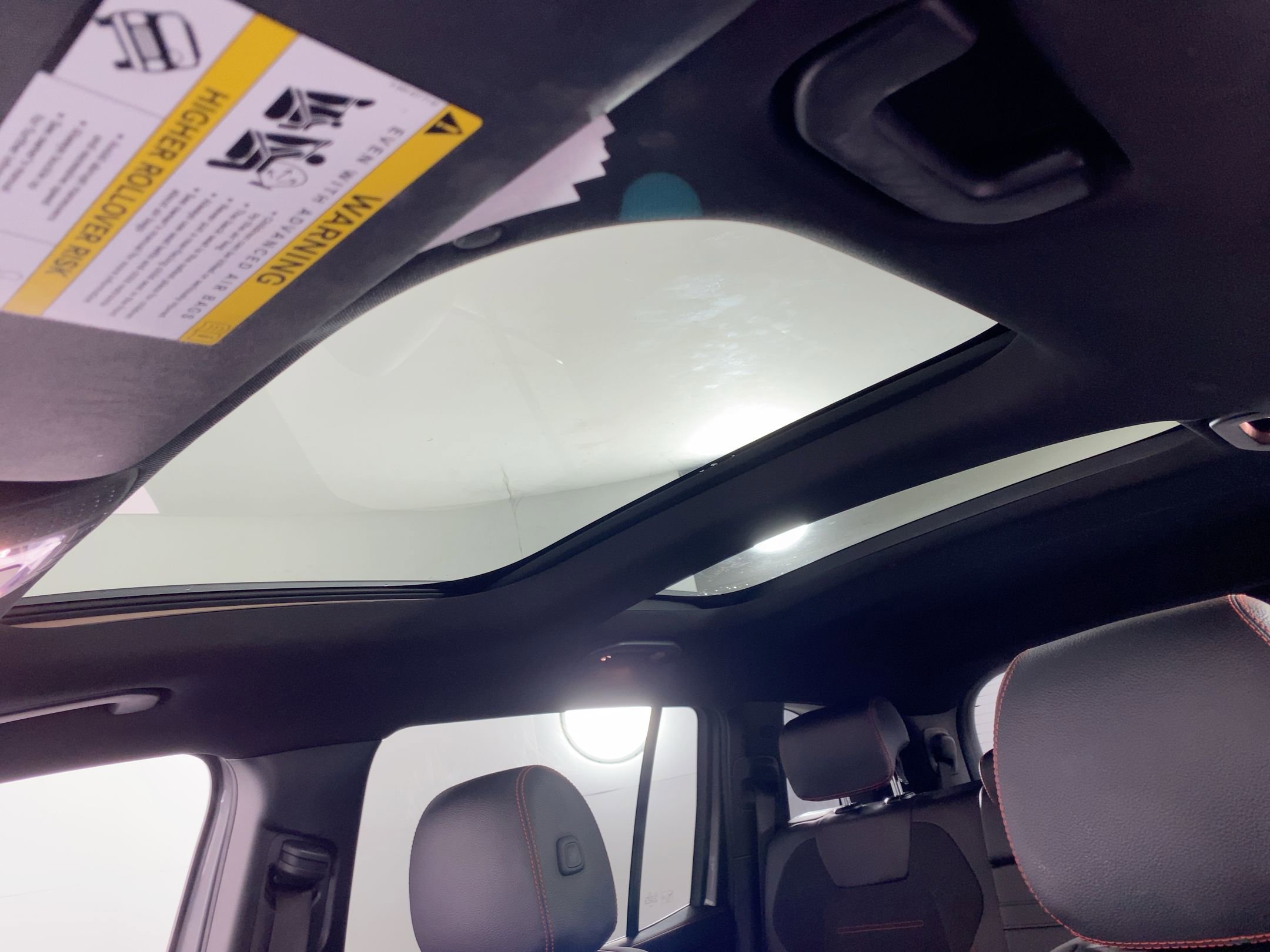 Used 2022 Mercedes-Benz GLB 250 4MATIC image 11