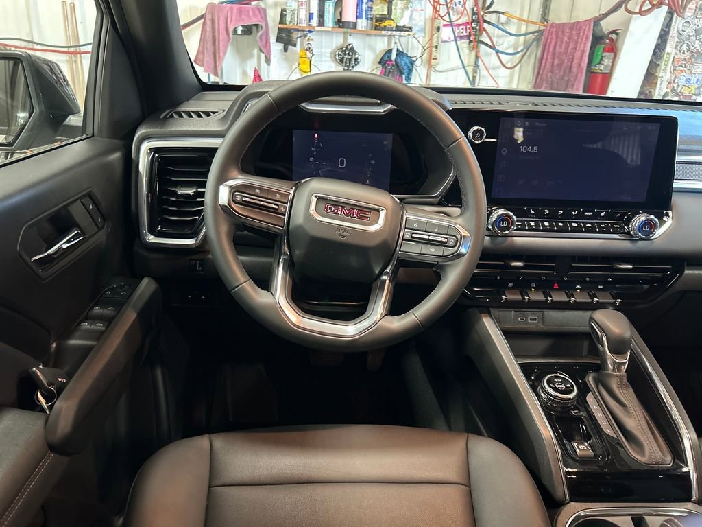Used 2023 GMC Canyon Elevation w/ Elevation Premium Package AWD/4WD image 17
