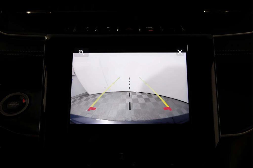 Used 2024 Jeep Grand Cherokee Altitude image 27