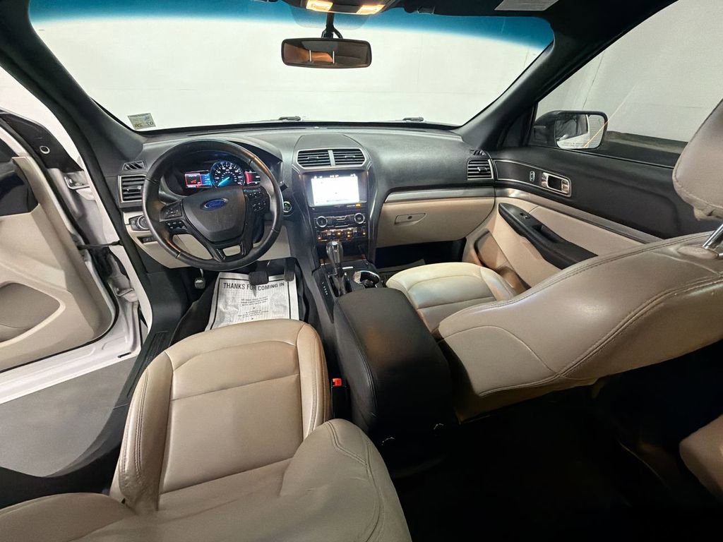 Used 2019 Ford Explorer XLT w/ Equipment Group 202A FWD image 20
