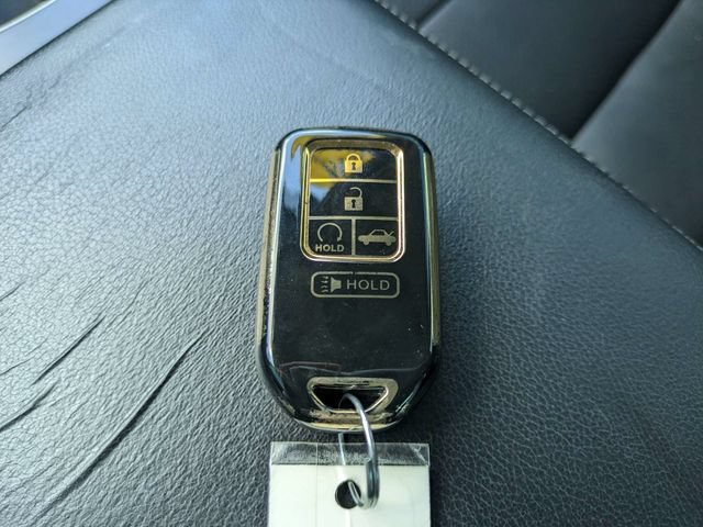 Used 2018 Honda Accord EX image 31