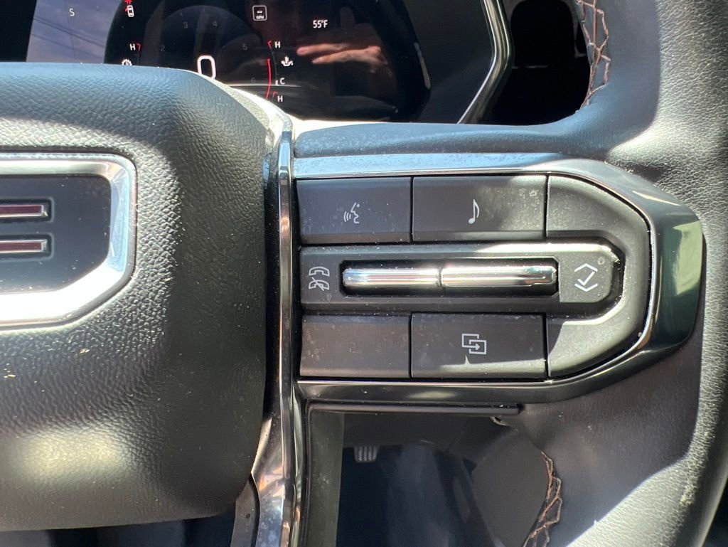 Used 2023 GMC Canyon AT4 AWD/4WD image 12