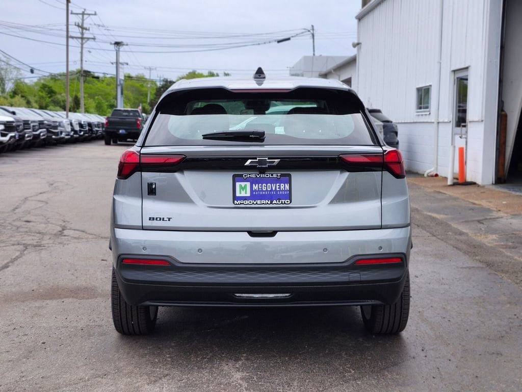 New 2027 Chevrolet Bolt LT FWD image 4