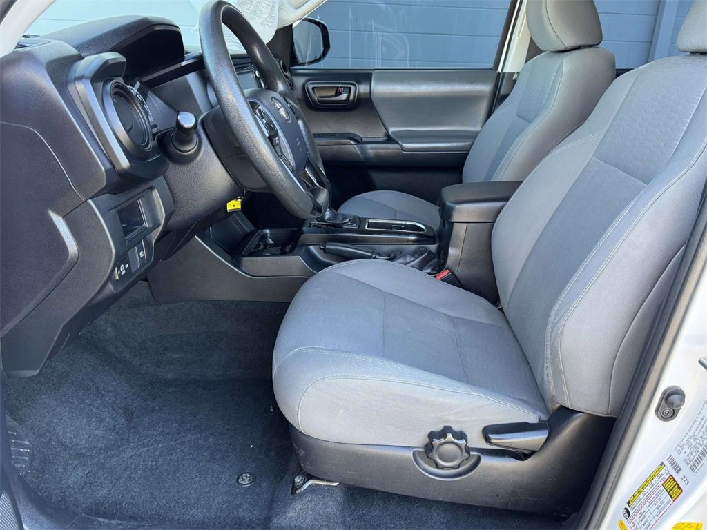 Used 2018 Toyota Tacoma SR w/ SR Convenience Package image 20