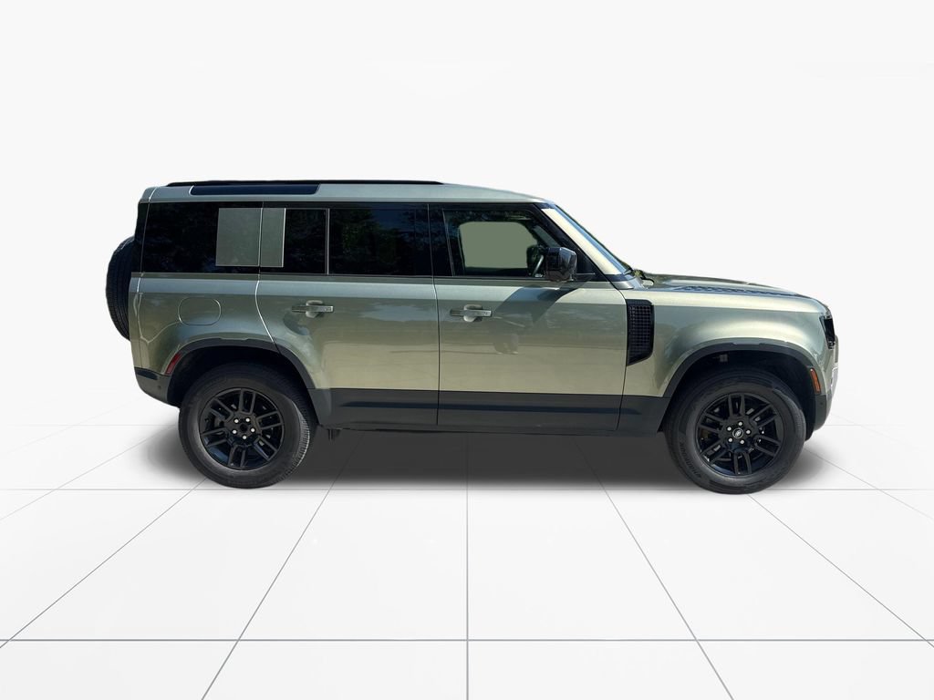 Used 2025 Land Rover Defender 110 S AWD/4WD image 9