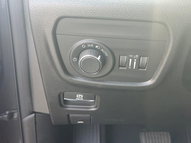 New 2025 Jeep Grand Cherokee L Altitude image 22