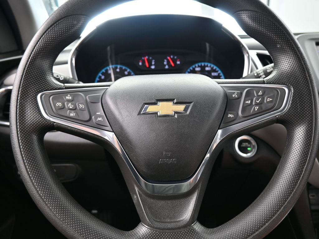 Used 2020 Chevrolet Equinox LS image 25