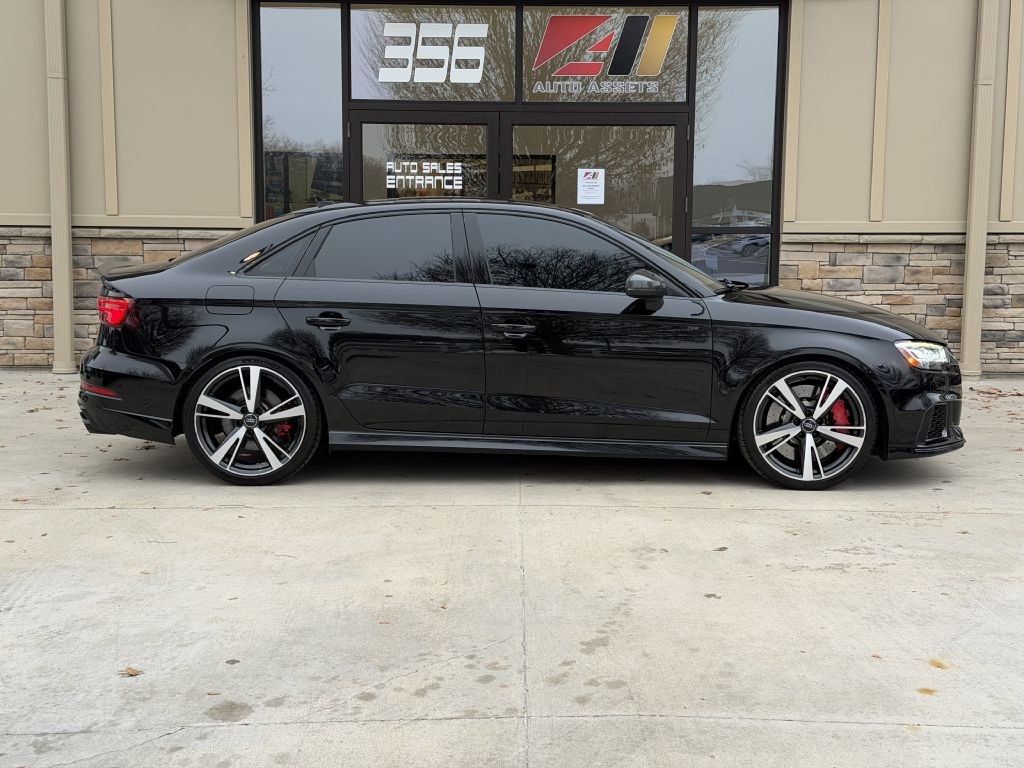 Used 2018 Audi RS 3 image 2