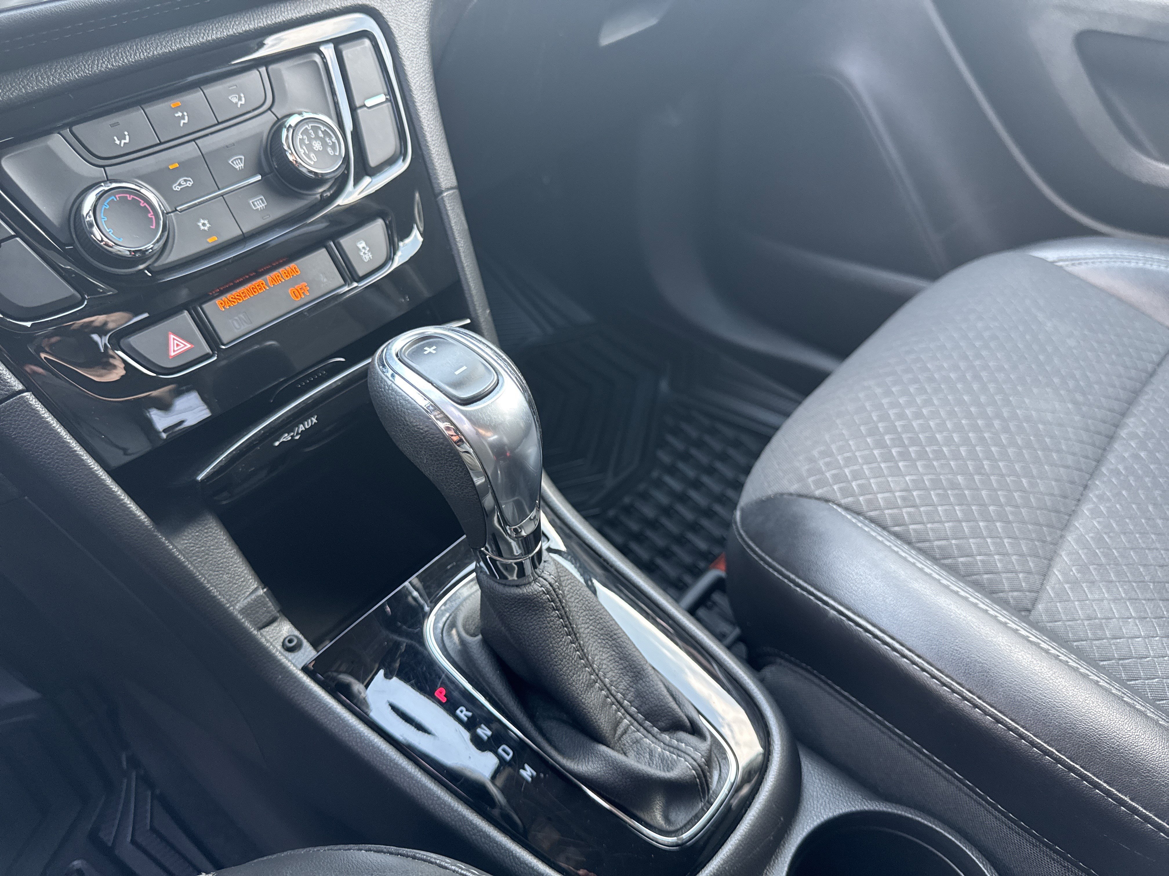 Used 2019 Buick Encore Preferred image 29