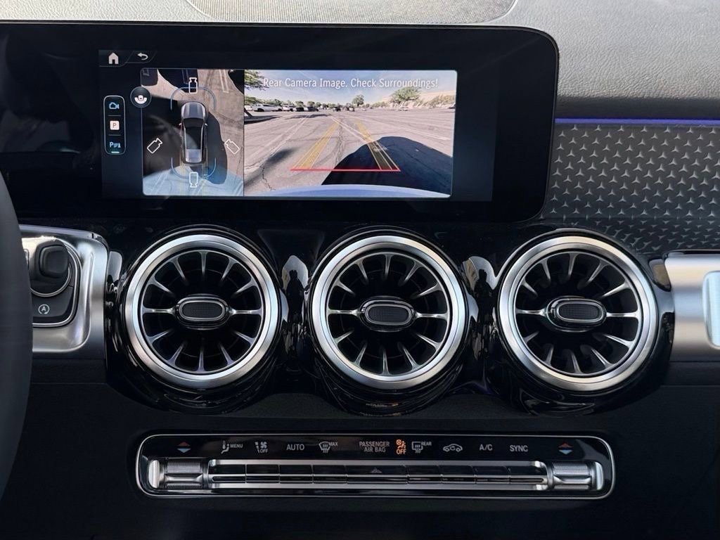 New 2026 Mercedes-Benz GLB 250 image 27