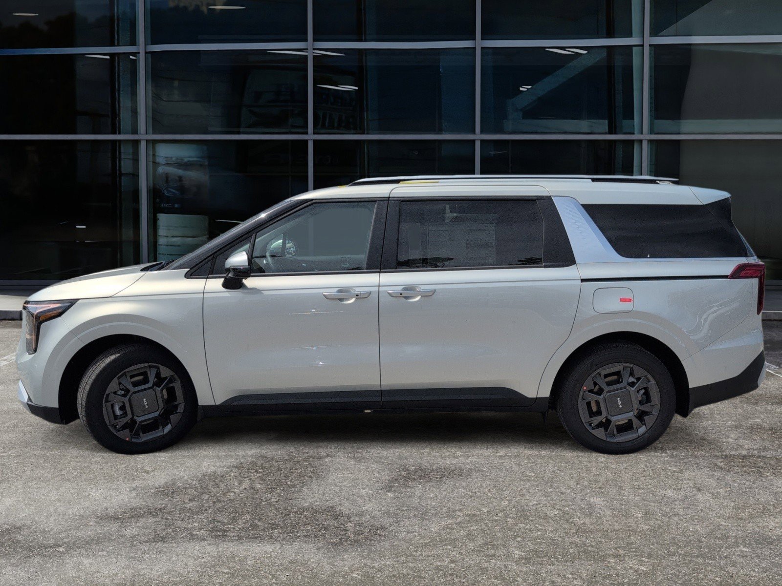 New 2026 Kia Carnival EX image 9