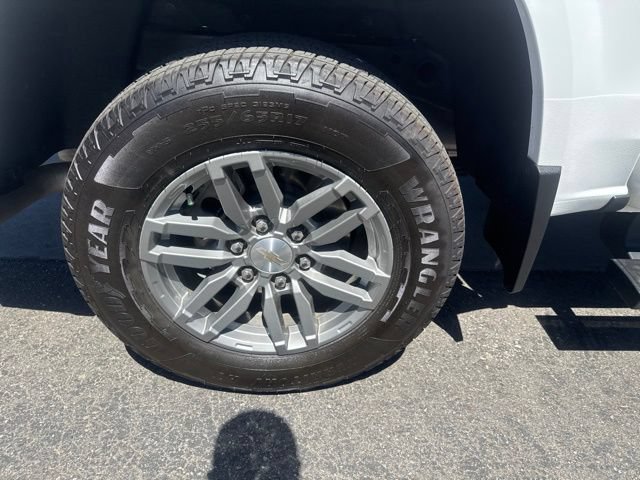Used 2024 Chevrolet Colorado LT w/ LT Convenience Package II AWD/4WD image 29