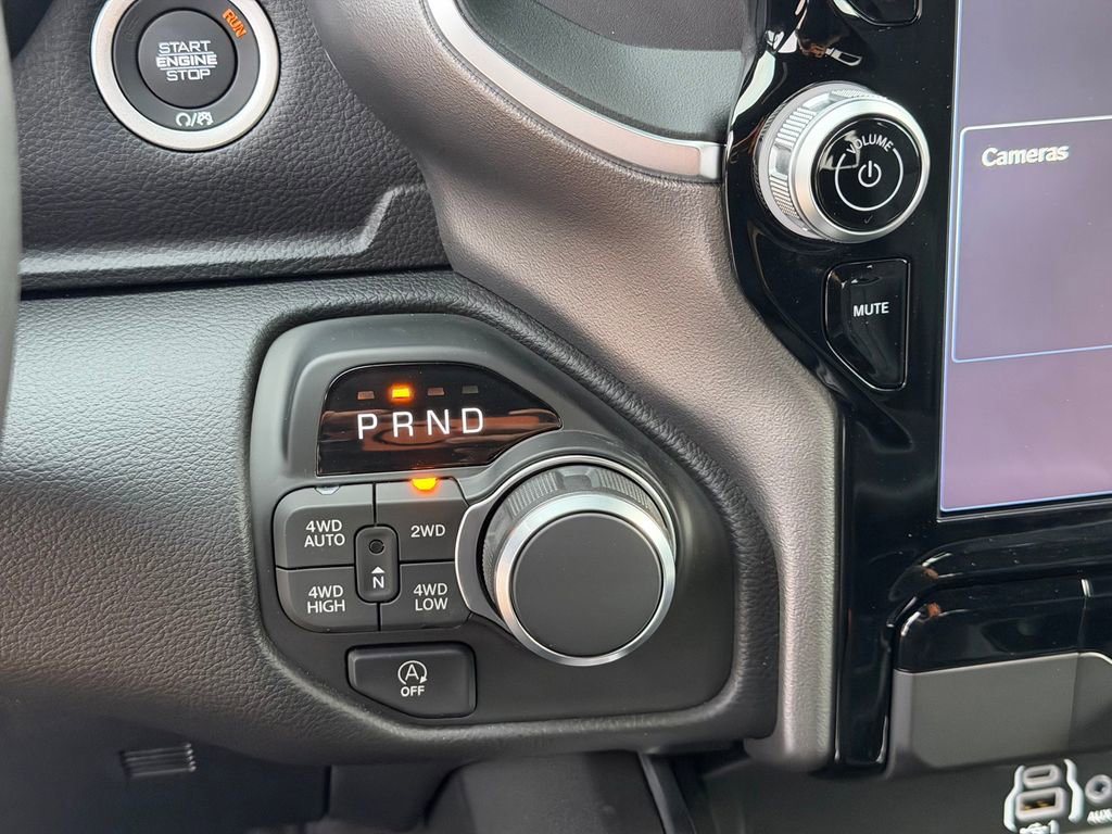 New 2026 RAM 1500 Lone Star AWD/4WD image 23