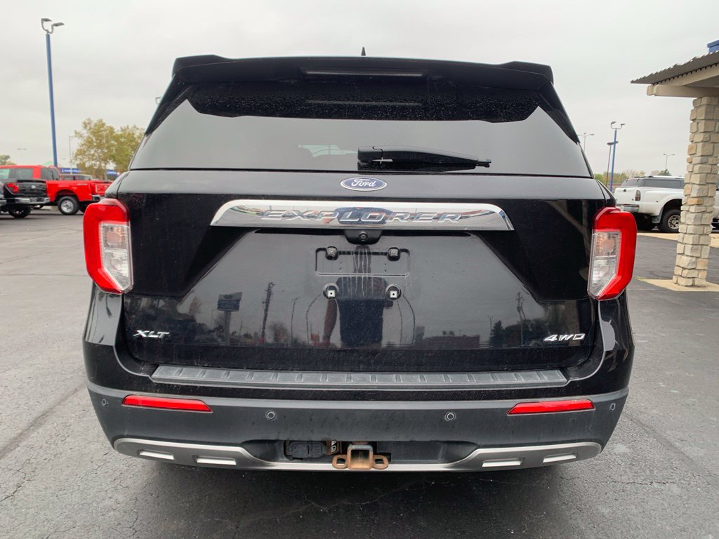 Certified 2021 Ford Explorer XLT w/ Equipment Group 202A AWD/4WD image 5