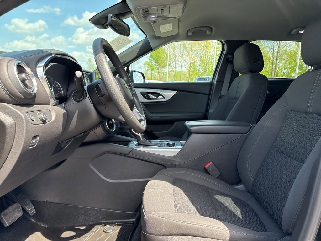 Used 2022 Chevrolet Blazer LT image 9