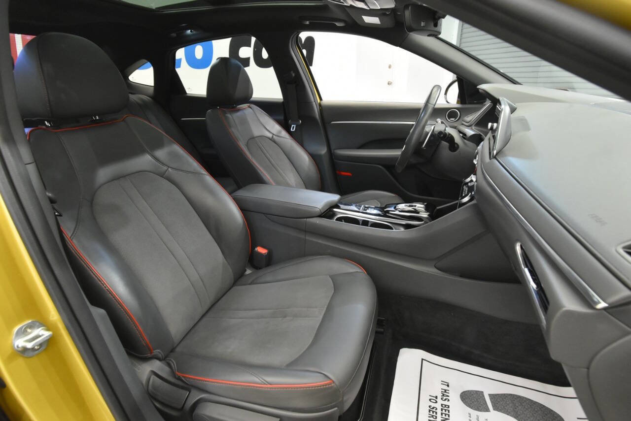 Used 2020 Hyundai Sonata SEL Plus w/ Tech Package image 15