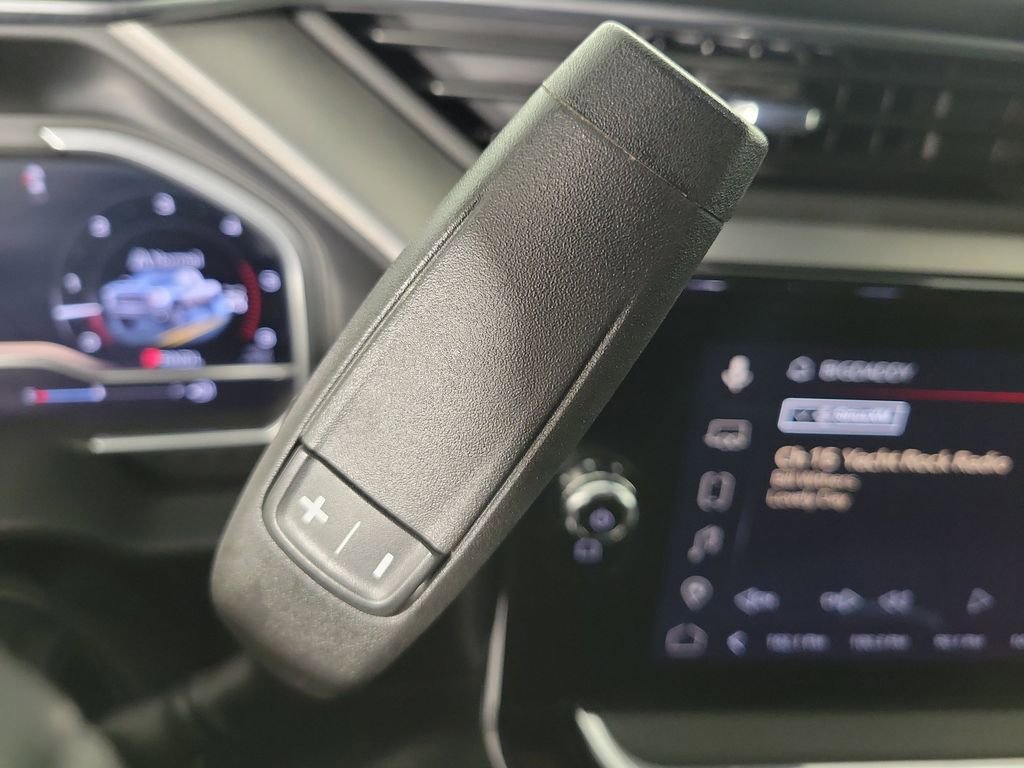 Used 2024 GMC Sierra 2500 Denali w/ Denali Reserve Package image 27