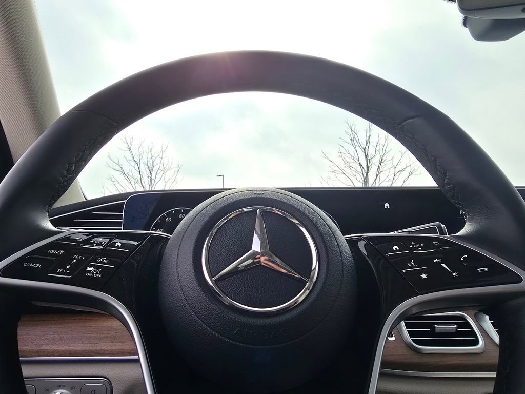 Used 2026 Mercedes-Benz GLS 450 4MATIC image 28