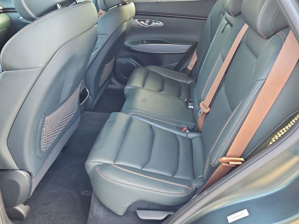 Used 2022 Genesis GV70 2.5T w/ Advanced Package image 13