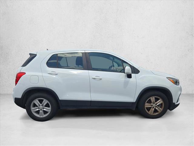 Used 2020 Chevrolet Trax LS FWD image 4