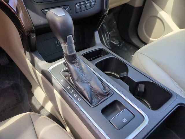 Used 2018 Ford Escape Titanium w/ Ford Safe & Smart Package FWD image 23
