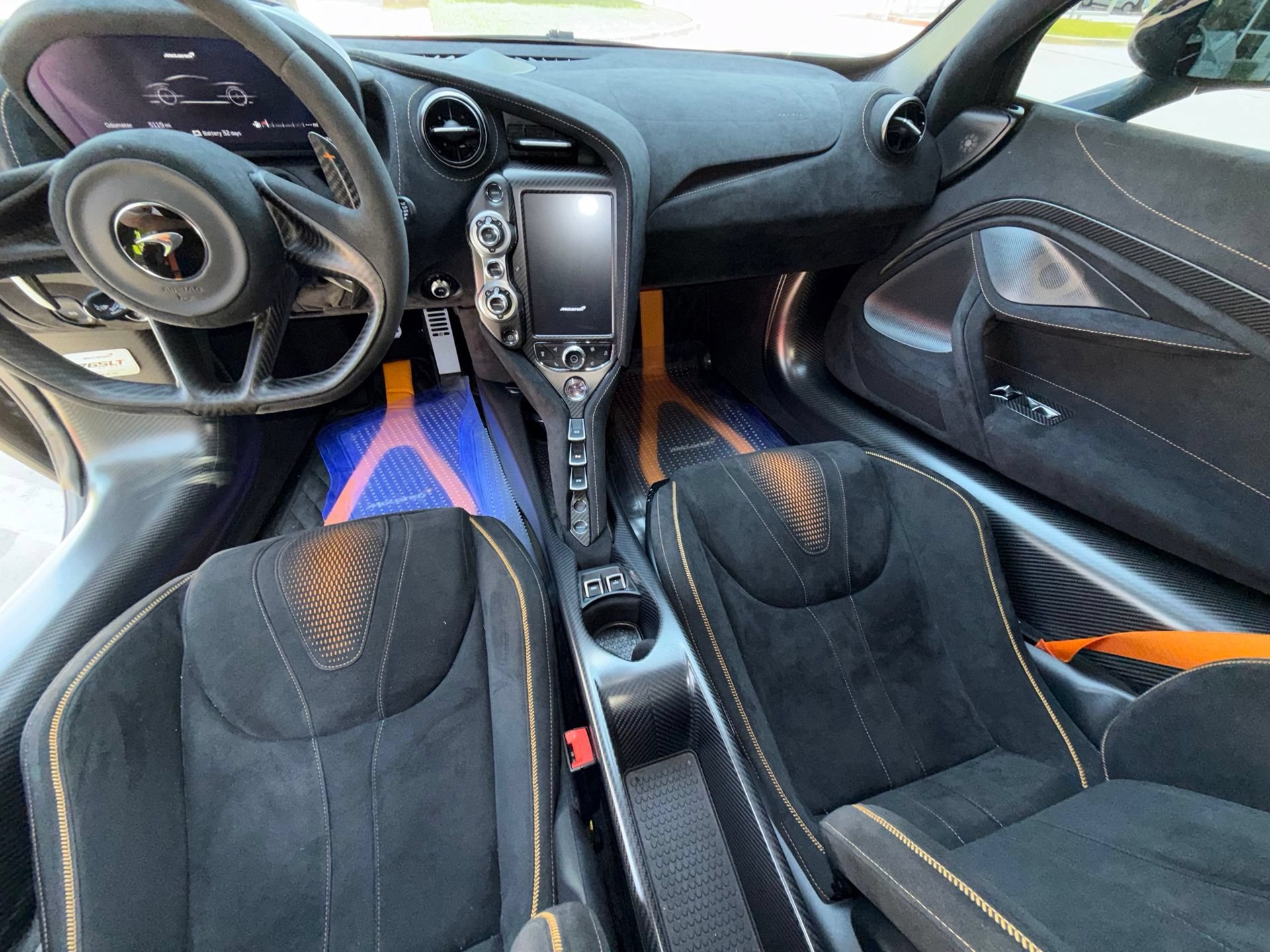 Used 2022 McLaren 765LT RWD image 13