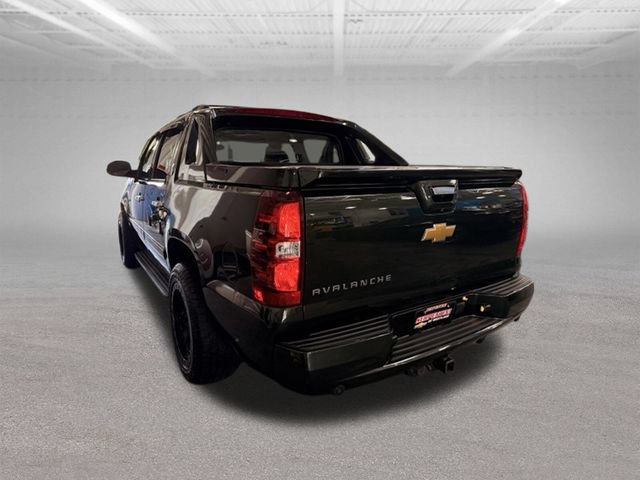 Used 2013 Chevrolet Avalanche LTZ AWD/4WD image 5