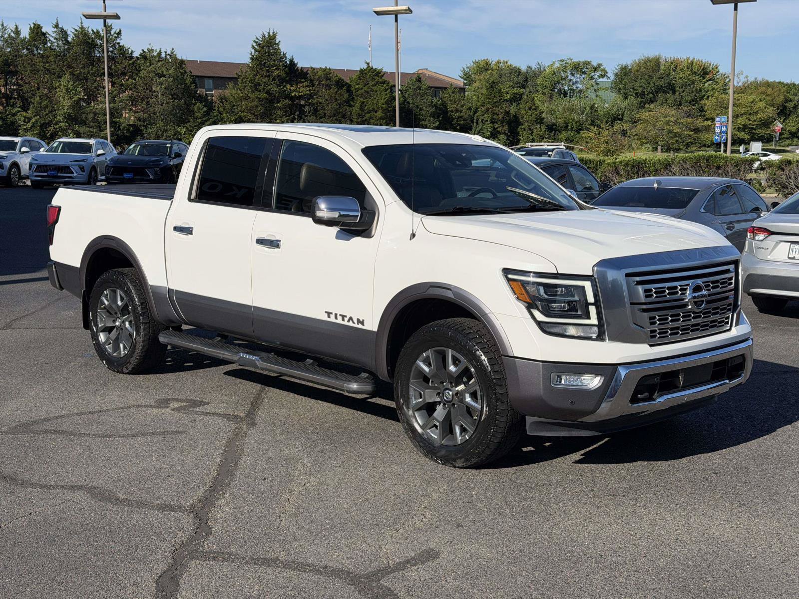 Used 2021 Nissan Titan Platinum Reserve w/ Moonroof Package AWD/4WD image 1