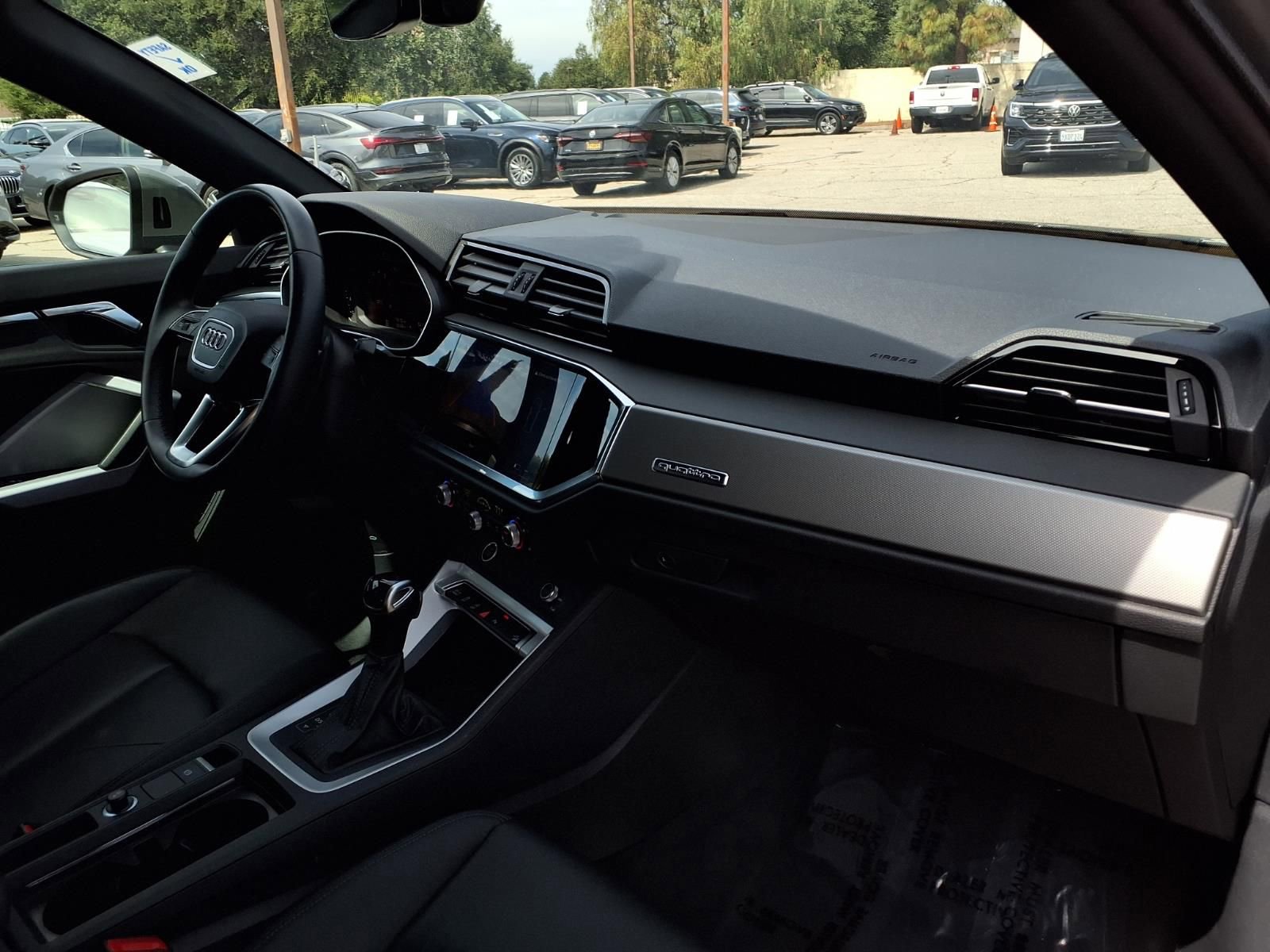 Used 2023 Audi Q3 2.0T Premium w/ Convenience Package image 24