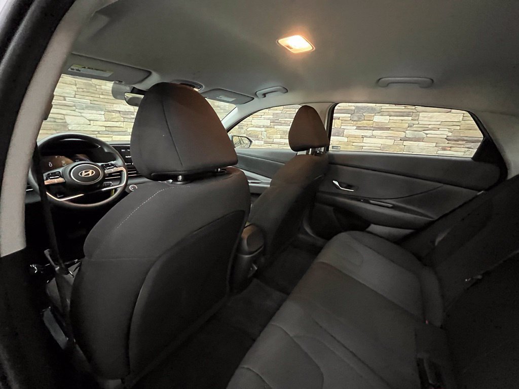 Certified 2024 Hyundai Elantra SE FWD image 38