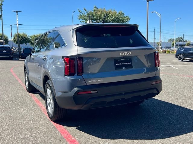 Used 2023 Kia Sorento LX FWD image 11